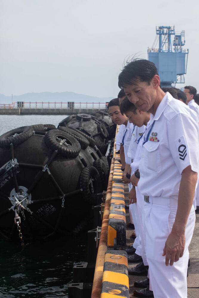 Défenses Pleines pour Remorqueurs (Tugboat Fenders : W, M et Cylindriques d’Étrave)
