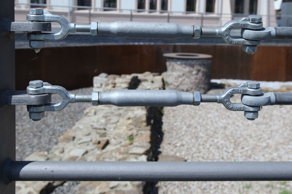 Ridoirs à Cliquet pour Arrimage de Pontées de Navires (Pelican Hook / Ratchet Turnbuckles)